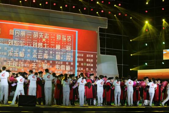 G:\校慶晚會 355.jpg